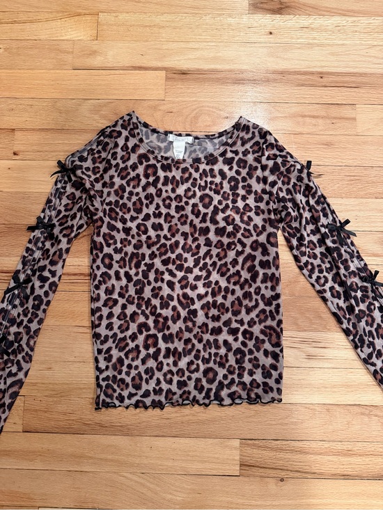 Full Tilt Tops - Leopard Print Long Sleeve See Through Mesh Top with Sleeve Bows